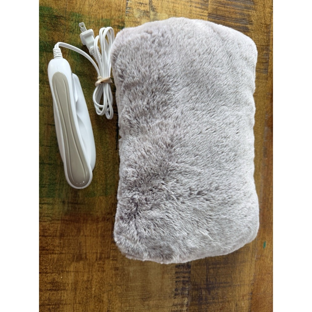 Faux Fur Heating‎ Pad with Hand Sleeve Portable Electric Heated
